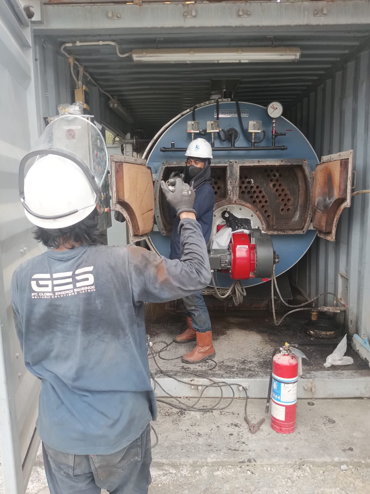 Service boiler sisi api